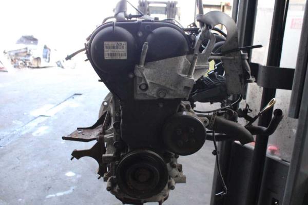 MOTEUR FORD 1.25CC ESSENCE CODE STJB - Vue 3